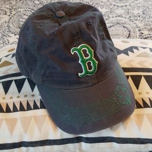 💥 Moving Sale 💥 Boston Red Sox Hat St. Patty's